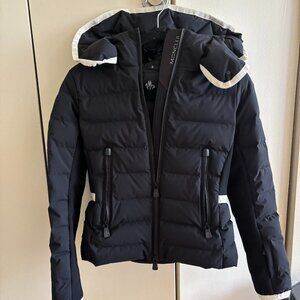 Moncler Grenoble ski jacket (xxs)